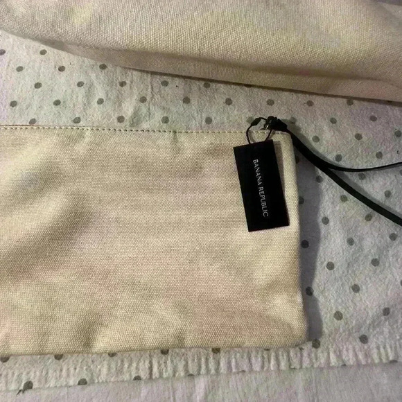 Banana Republic Canvas Tote with Zippered Pouch - Picture 14 of 14